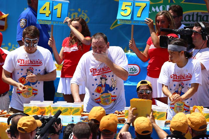 ABD'de sosisli yeme yarışması düzenlendi