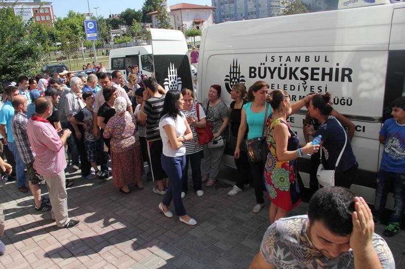 Cinnet getiren adam eşini ve oğlunu öldürüp intihar etti