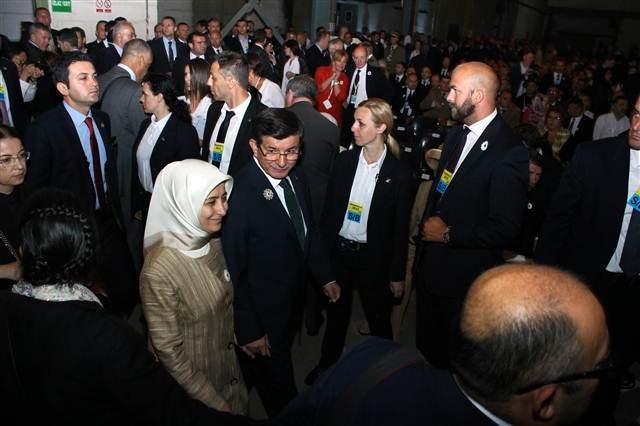 Sırbistan Başbakanı Aleksandar Vucic saldırıya uğradı