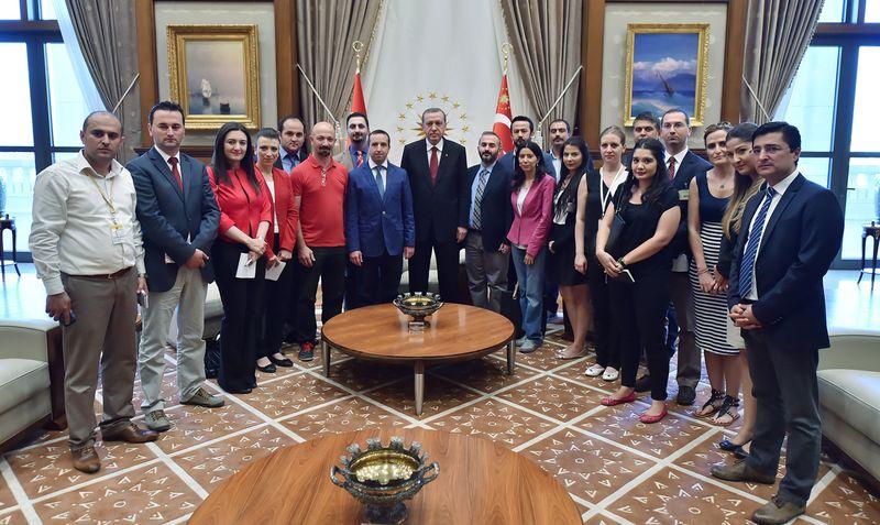 Cumhurbaşkanlığı Külliyesi muhabirlere gezdirildi