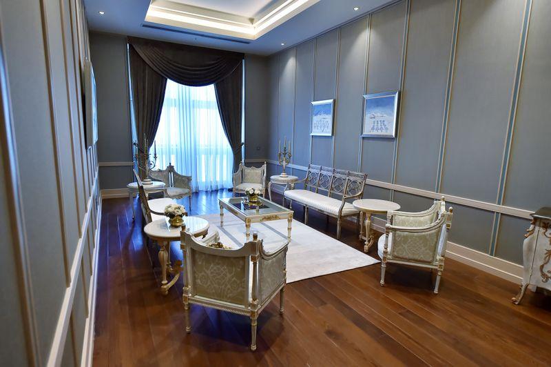 Cumhurbaşkanlığı Külliyesi muhabirlere gezdirildi