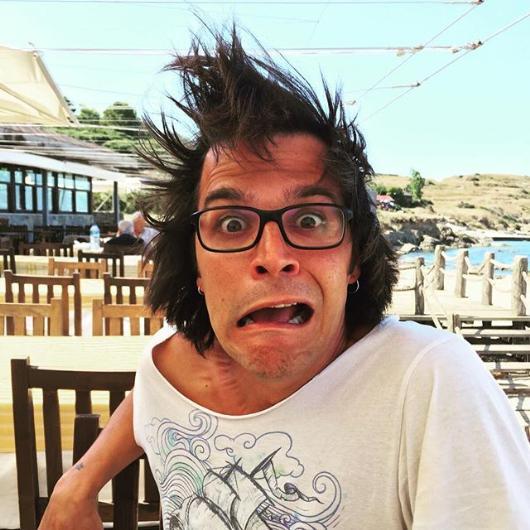 Mehmet Günsür'ün selfiesi