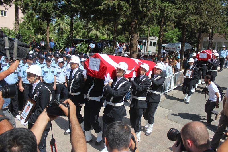 Şehit polisler için tören düzenlendi