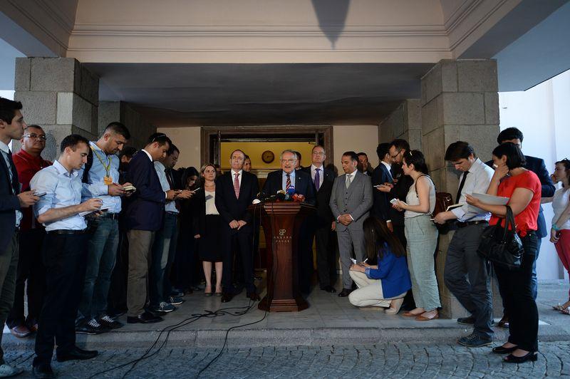 AK Parti-CHP görüşmesi sona erdi