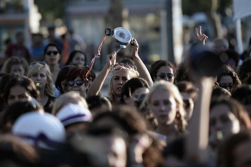 Kadıköy'de tencereli eylem