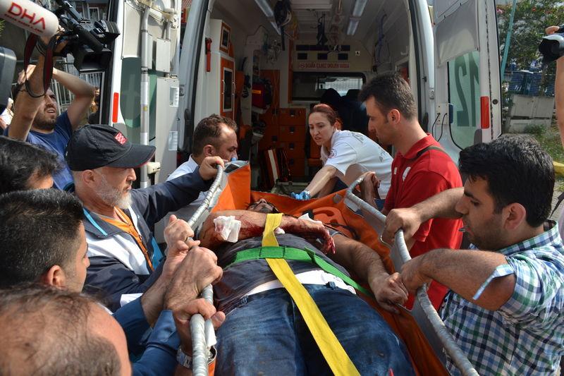 Okmeydanı’nda polise silahlı saldırı: 2 yaralı