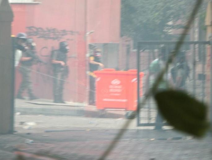 Gazi Mahallesi'nde 1 polis şehit oldu