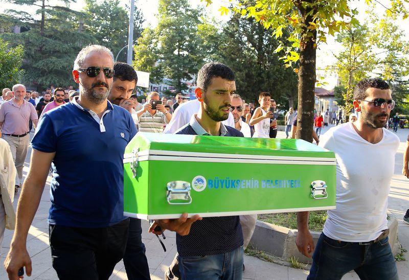 Kenan Sofuoğlu'nun oğlu Hamza Sofuoğlu vefat etti