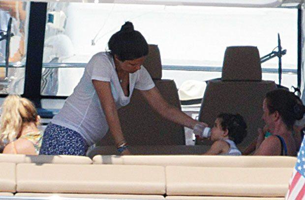 Şahan Gökbakar ve eşi evlendikten sonra görüntülendi