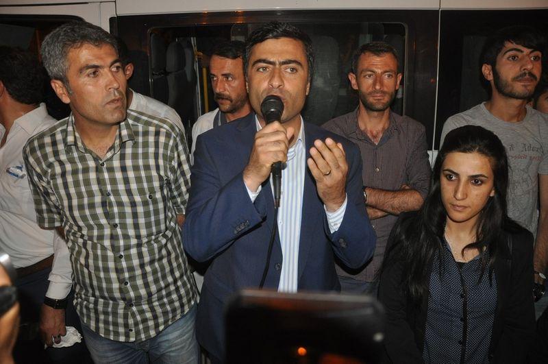 HDP'li vekil Abdullah Zeydan: PKK sizi tükürüğüyle boğar