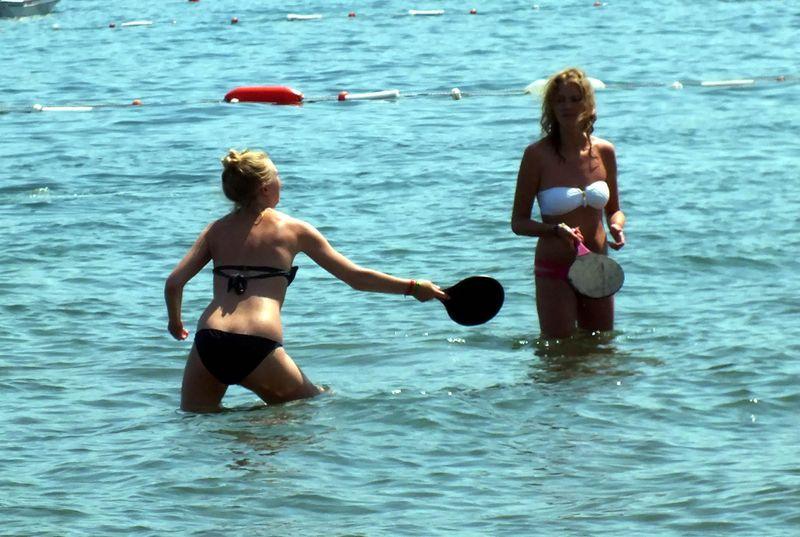 Marmaris'te yeni moda denizde pinpon