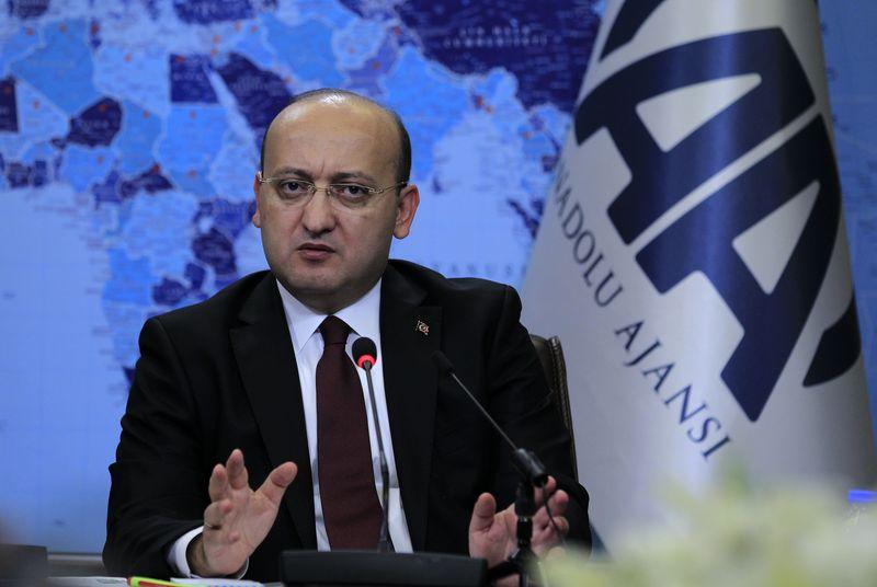 Yalçın Akdoğan: Öcalan bunları yakalasa sopayla kovalar