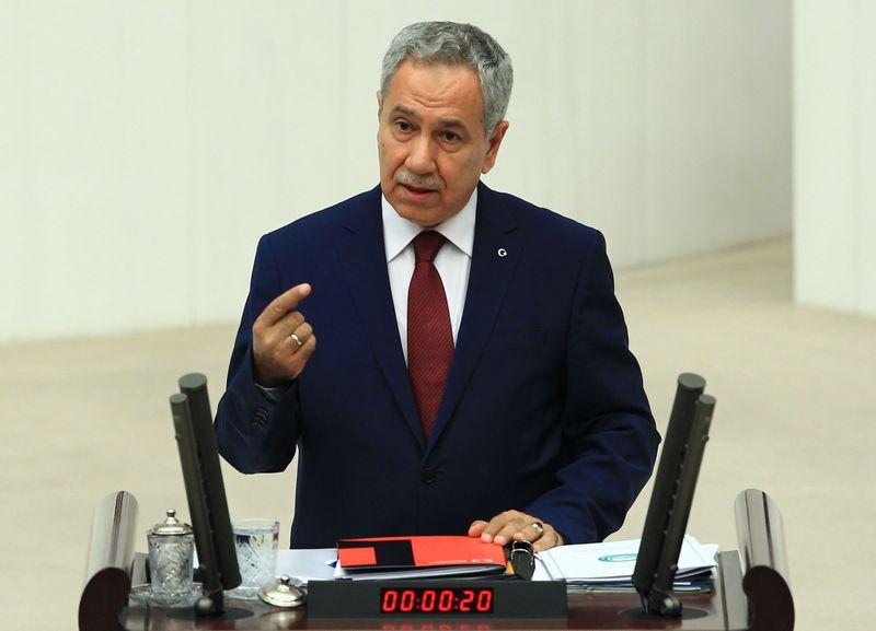 Arınç'la Şafak Pavey arasında tartışma çıktı