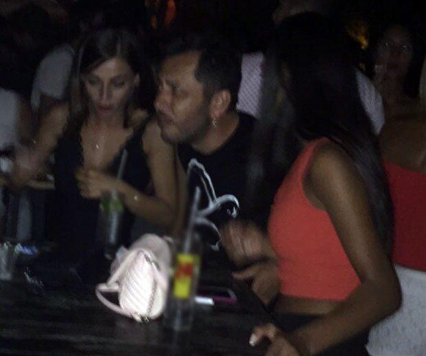 Gülşen'in sevgilisi başka kadınlarla gecelerde