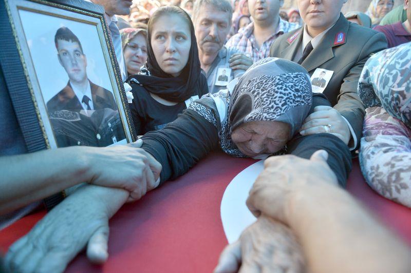 Şehit Uzman Çavuş Ziya Sarpkaya'ya son veda