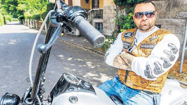 Almanya'nın ilk Türk polisi motosiklet çetesi lideri oldu