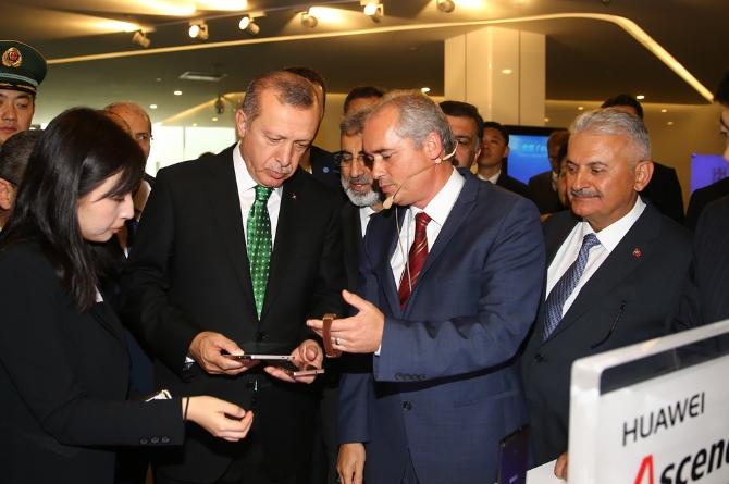 Cumhurbaşkanı Erdoğan Huawei'yi ziyaret etti
