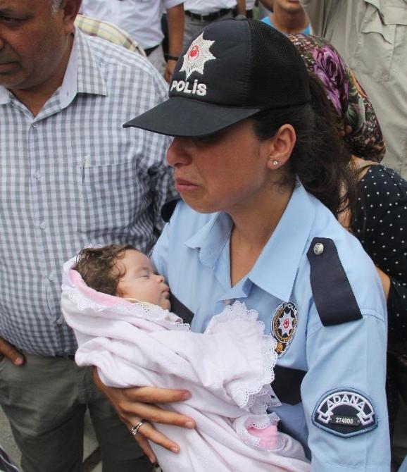 Adana'da şehit edilen polislere veda