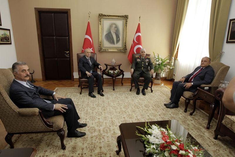Genelkurmay Başkanı Bahçeli’yi ziyaret etti