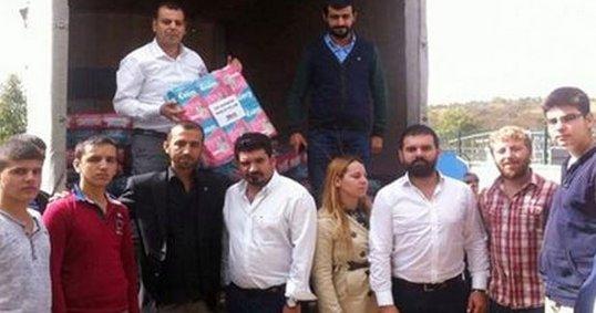 CHP heyeti Kobani'ye yardım götürdü