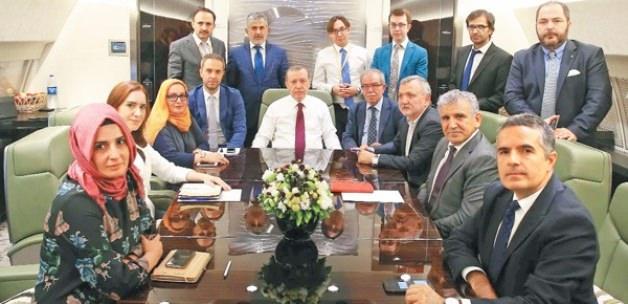 Cumhurbaşkanı Erdoğan uçakta konuştu