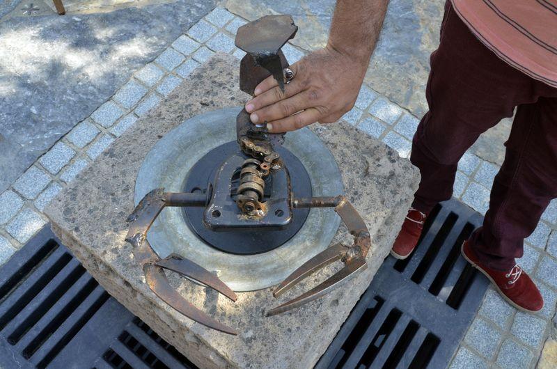 Otomobil parçaları sanat eserine dönüştürüldü