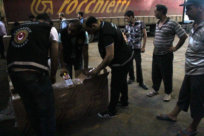 Tarihin en büyük kaçak sigara operasyonu yapıldı