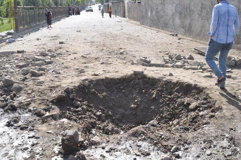 PKK'lılar bomba patlattı minibüs şoförü hayatını kaybetti