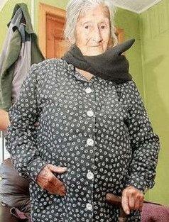 Rahminde 60 yıl bebek taşıyan kadın