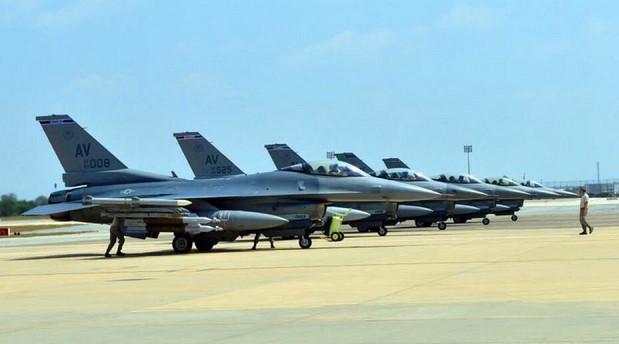 Amerikan jetleri İncirlik'te