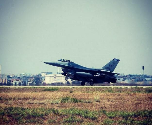 Amerikan jetleri İncirlik'te