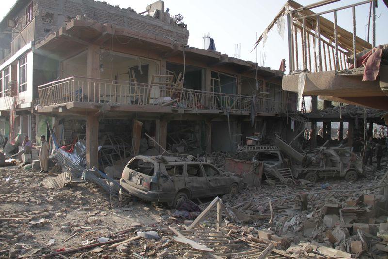 Afganistan'da intihar saldırısı: 22 ölü