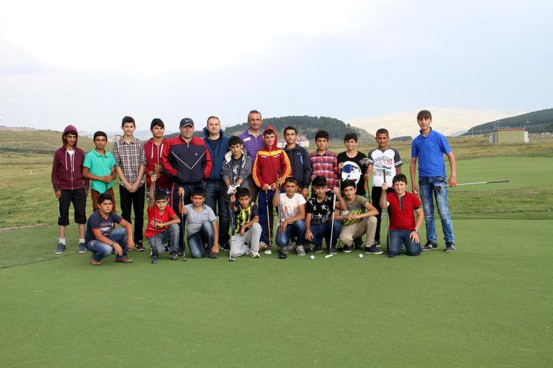 Ardahanlı gençler golf sahasına kavuştu