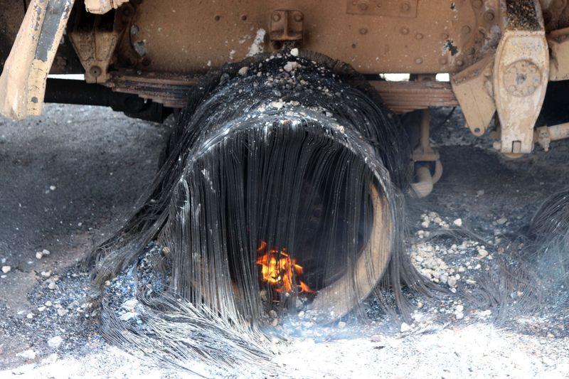 Ağrı'da yol kesen teröristler öldürüldü