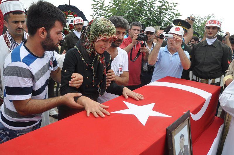 Osmaniye şehidi toprağa verildi