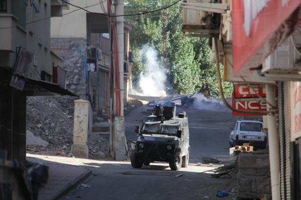 Teröristler şehrin orta yerinde bomba yaptılar