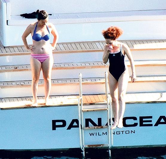 Sertab Erener barfiks çekti