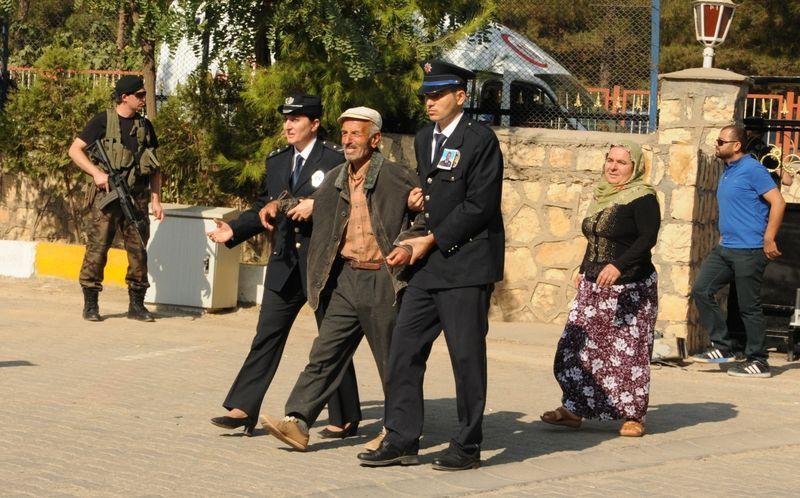 Şehit polise Mardin'de Kürtçe ağıt