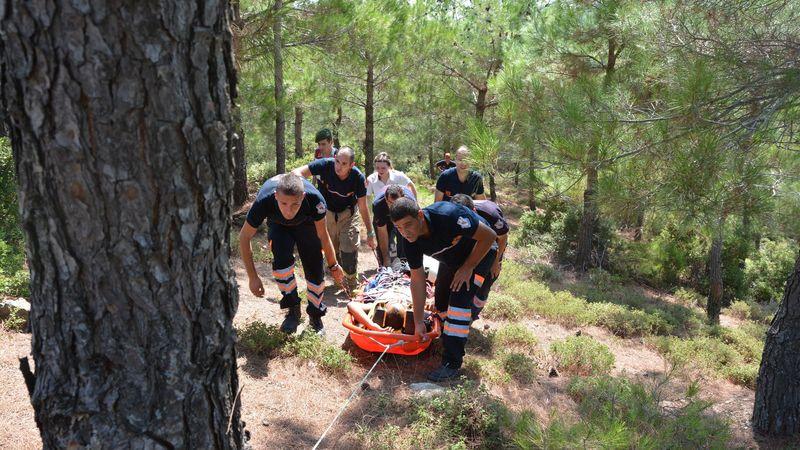 İki gün yardım bekleyen İzmirli kurtarıldı