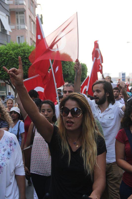 Türkiye'nin dört bir yanında şehitler için yürüdüler