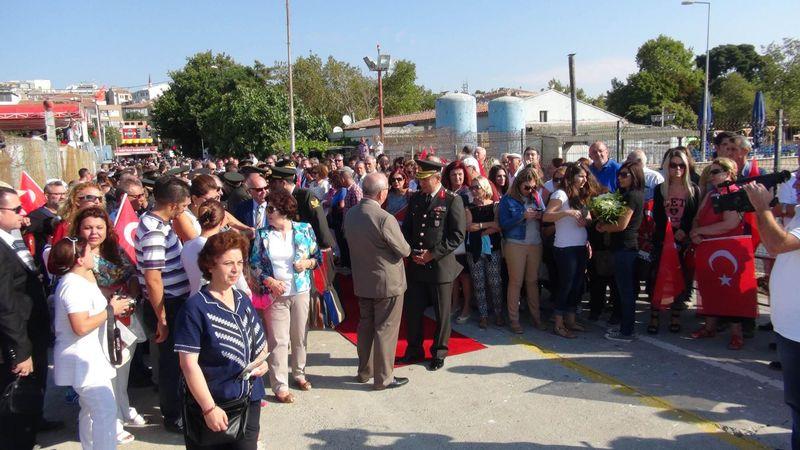 CHP'nin temsili Atatürk'ünden özür