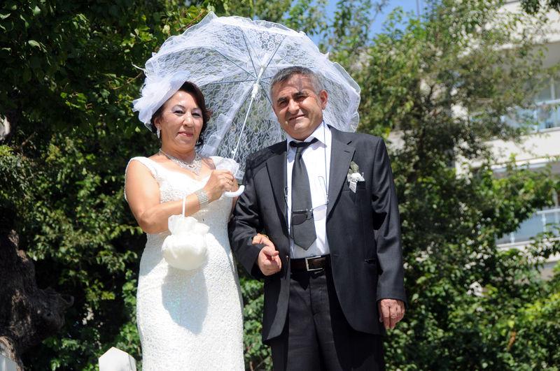 Yarım kalan aşkları 35 yıl sonra mutlu sonla bitti