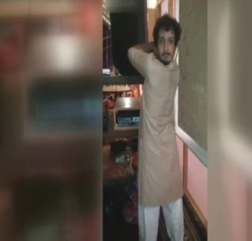 Pakistanlı genç yeteneğiyle korkuttu