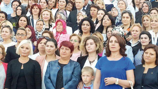 Devlet Bahçeli kadın il başkanları ile istişare yaptı