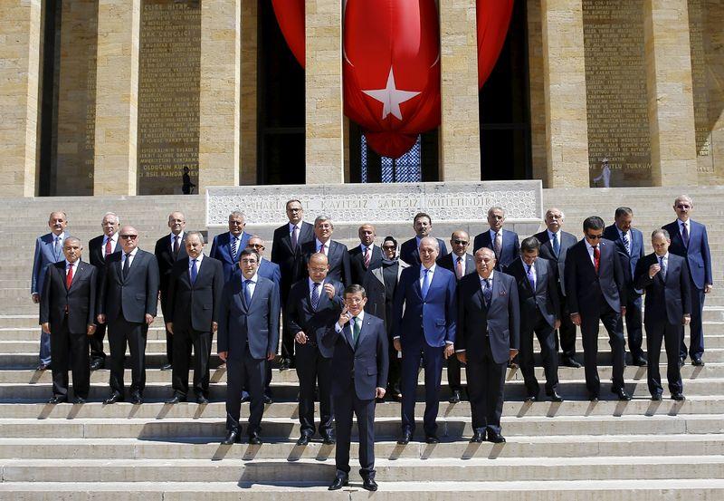 Kabine üyeleri Anıtkabir'de