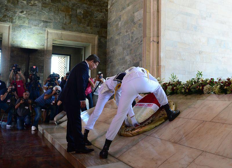 Kabine üyeleri Anıtkabir'de