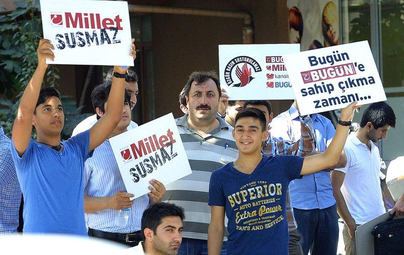 Koza İpek Holding'e destek eylemi düzenlendi