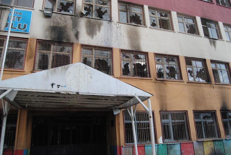 Doğu'da öğretmenler formalite evlilik yapıyor