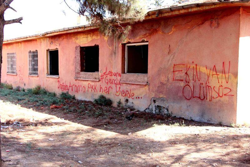 Doğu'da öğretmenler formalite evlilik yapıyor