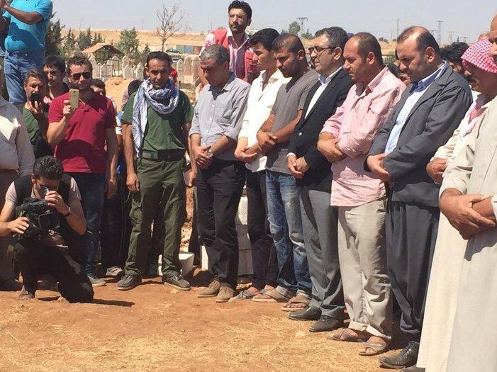 Aylan anne ve abisi ile Kobani'de toprağa verildi